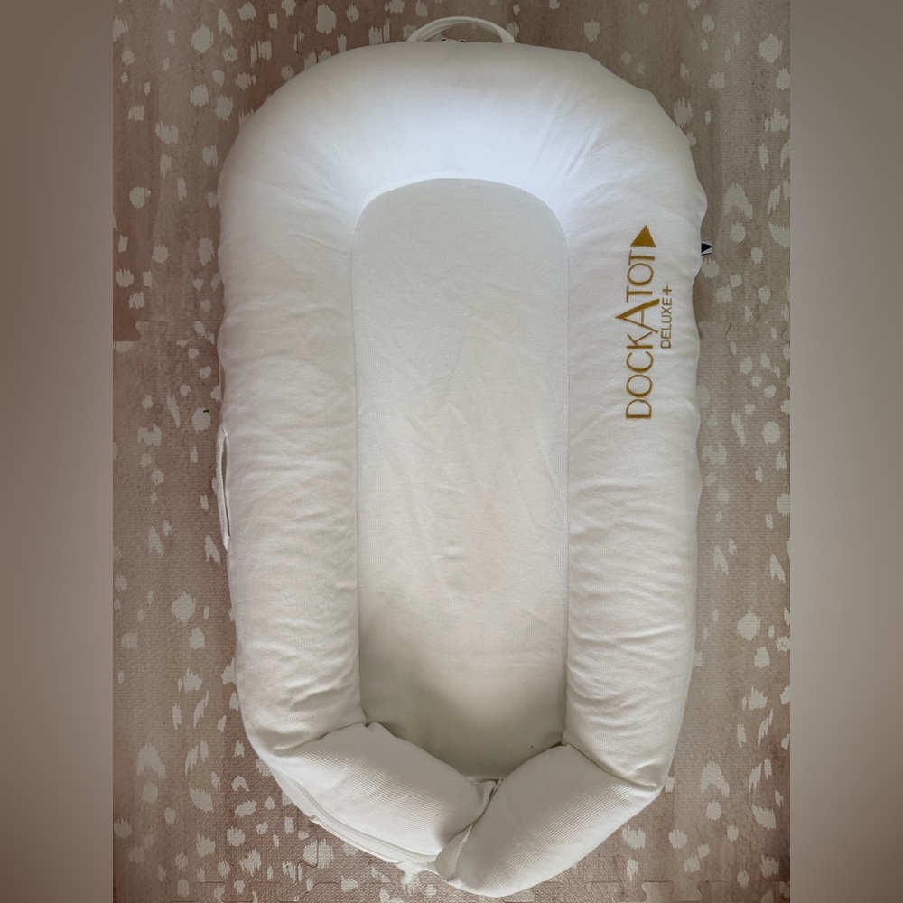 DockATot Deluxe in White